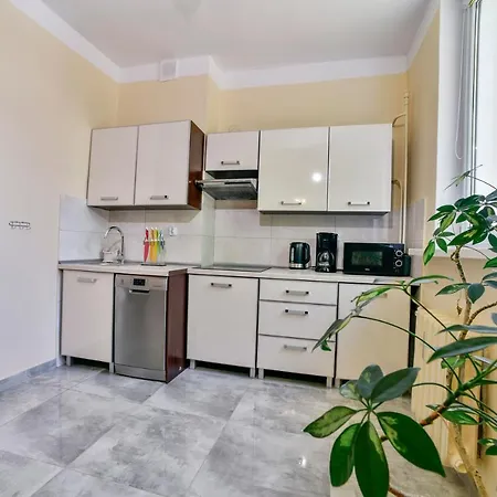 U Ewy W Kolobrzegu Podczele - 2 Sypialnie 50m2, Wifi I Darmowy Parking! شقة *