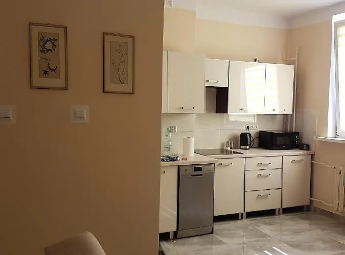 U Ewy W Kolobrzegu Podczele - 2 Sypialnie 50m2, Wifi I Darmowy Parking! Kolberg